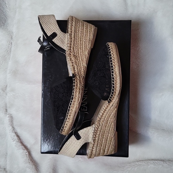 Jeanne Beker Black Lace Espadrille Wedges Size 8! NIB! - Picture 1 of 7